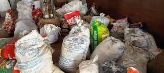 धनगढीबाट ७७ हजारका अवैध सामान बरामद