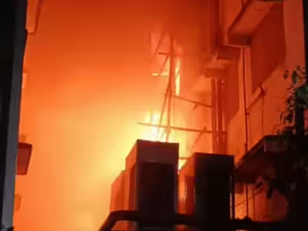 भारतीय होटलमा आगलागी, १५ जनाको मृत्यु