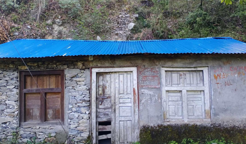 बझाङमा १६ किलोवाट क्षमताको जलविद्युत् आयोजना तीन वर्षदेखि बन्द