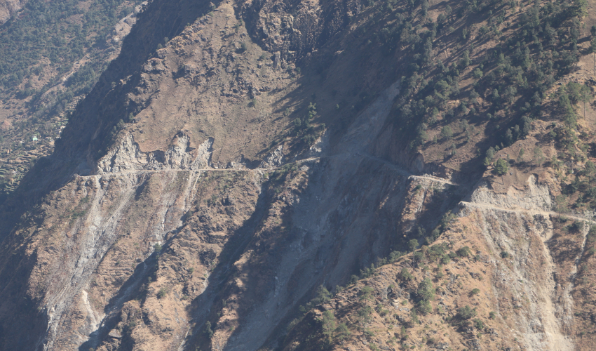 दार्चुला–टिङ्कर सडक निर्माणः सेनाले दुईतिरबाट काम थाल्यो