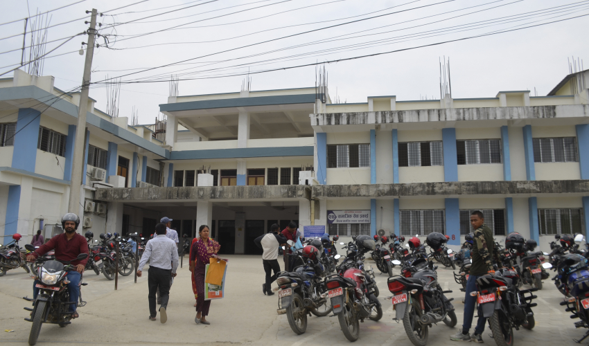 डिभिजन प्रमुख पन्तको कम्पनीले सेती अस्पतालको भवन ८ वर्षसम्म निर्माण सकेन