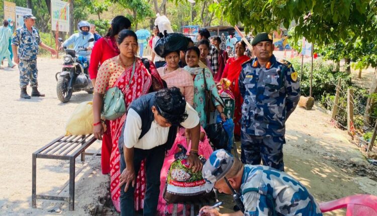 कैलालीको गौरीफन्टा नाकामा समेत चेकजाँचमा कडाइ, परिचयपत्र अनिवार्य