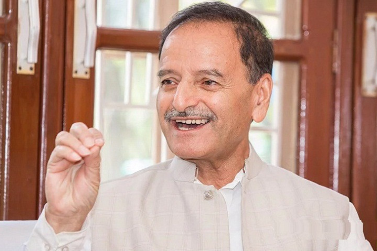 सबै दलको सहमतिमा संविधान संशोधन गर्नुपर्ने