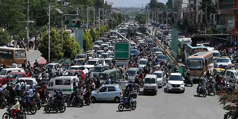 राजावादी समूहको आन्दोलनले यातायात प्रभावित
