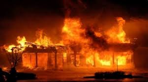 आगलागी हुँदा एक लाख ५० हजारको क्षति