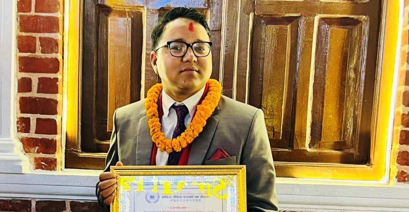 स्वतन्त्र शैक्षिक परामर्श संघको कार्यकारी सदस्यमा बैतडीका रिजन मडैको उम्मेदवारी