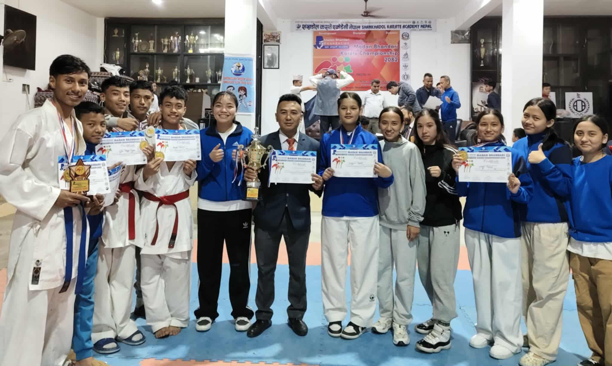 मदन भण्डारी कप करातेको उपाधि योङ हार्ट्स स्कुललाई