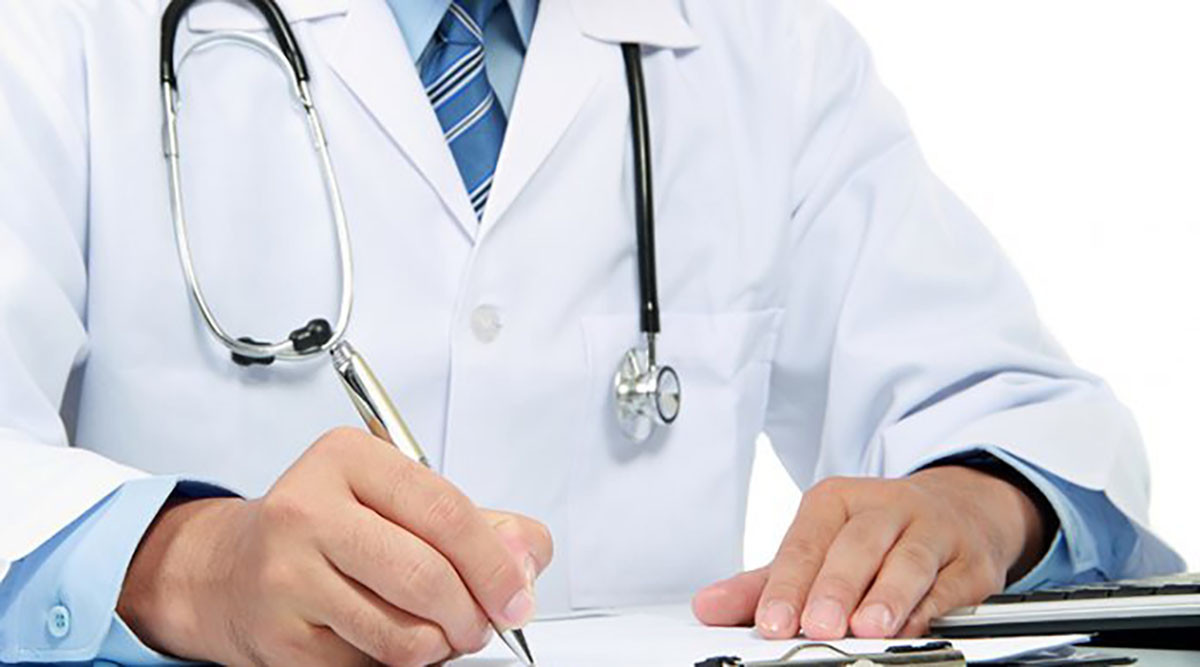 गरिब विद्यार्थीको पहुँचबाट चिकित्सा शिक्षा हटाउने सरकारको तयारी