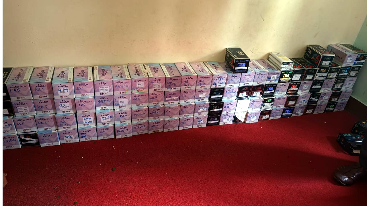 अत्तरियाबाट ४२ लाखको अवैध सामान सहित एक जना पक्राउ 