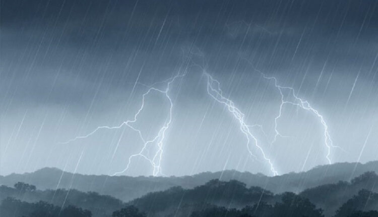 पानी पार्ने बादल सुदूरपश्चिमबाट पूर्वतिर सर्दै, सतर्कता अपनाउन मौसमविदको अनुरोध