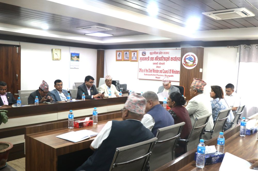 बाजुराका अग्निपीडितलाई प्रदेश सरकारको ४० लाख सहयोग