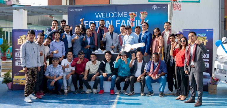 जेभियर इन्टरनेशनल स्कूललाई १३ वटा फोटोन माउन्टेन इभी भ्यान हस्तान्तरण