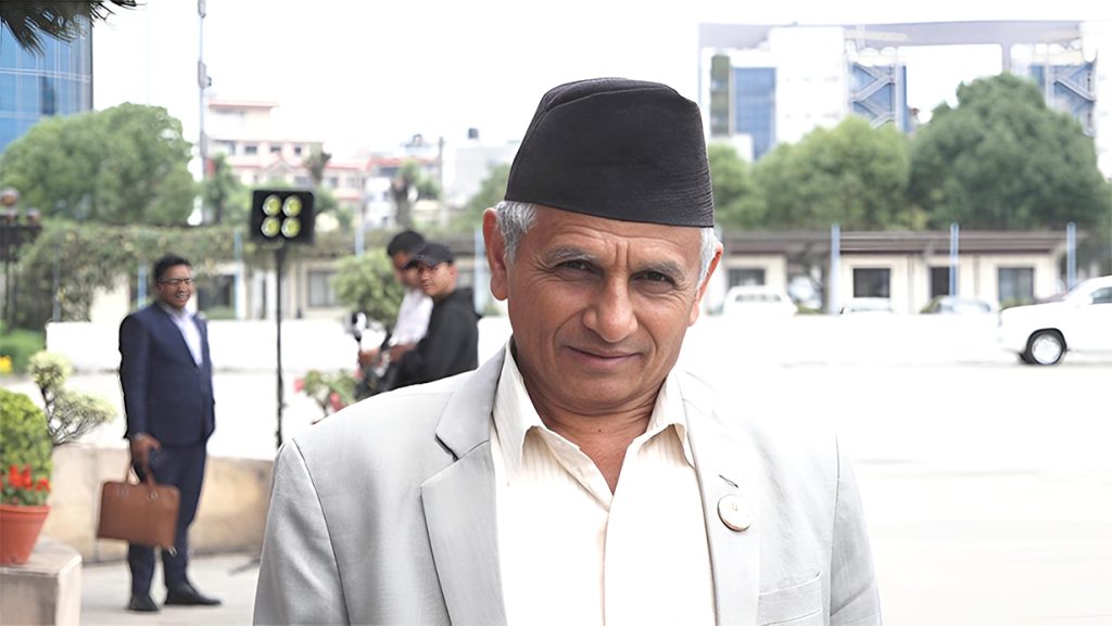 हितराज पाण्डेलाई प्रश्न– प्रधानमन्त्री पेलेर जाने रे, तपाईंहरु के गर्नुहुन्छ ?