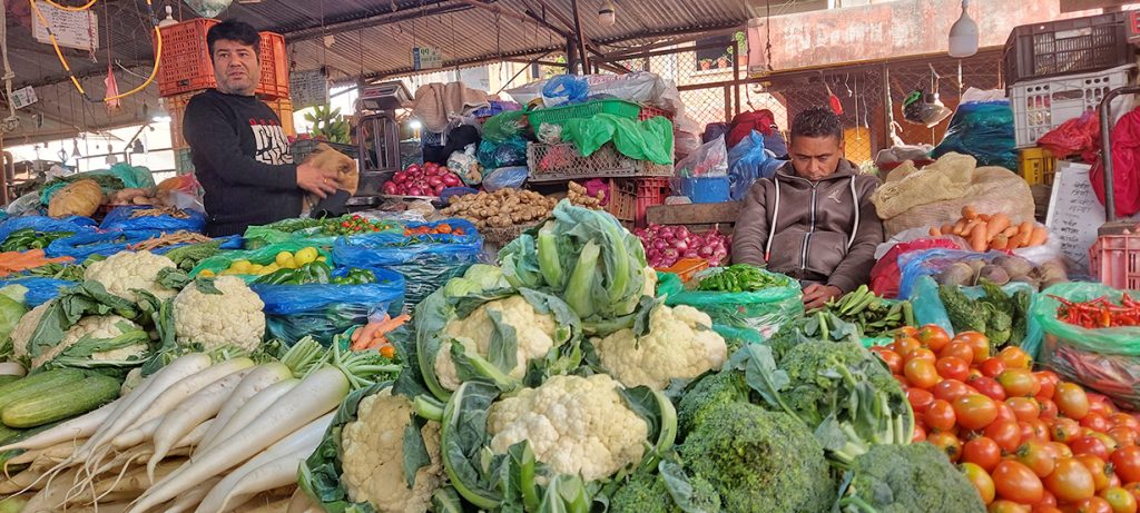 यस्तो छ आजको सागसब्जी र फलफूलको थोक मूल्य (सूचीसहित)