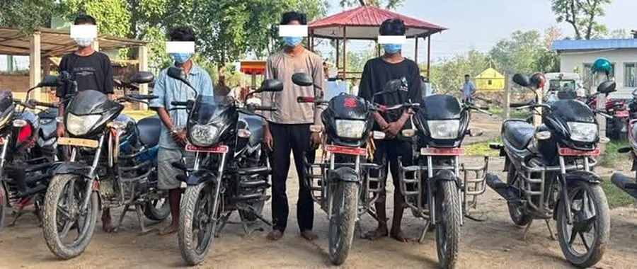 कैलालीमा चोरीका ८ वटा मोटरसाइकलसहित ४ जना पक्राउ