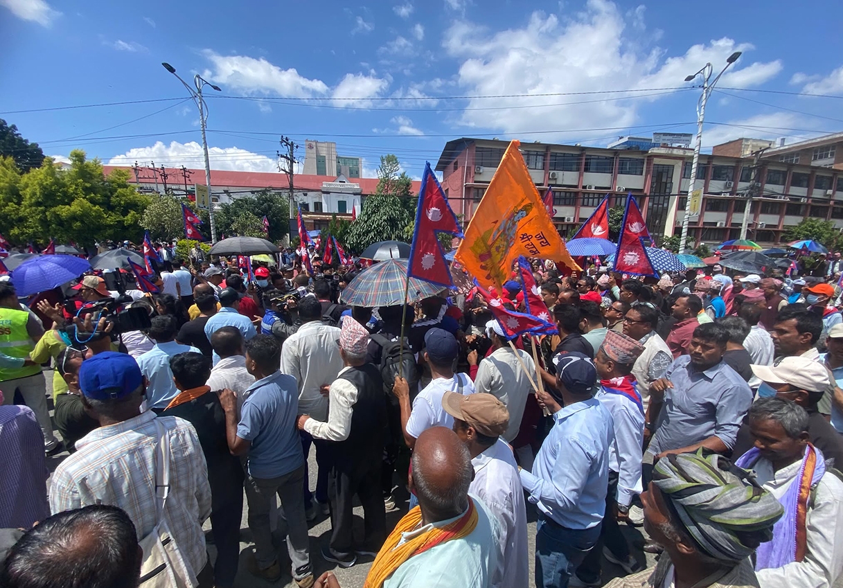 राजावादीहरुको प्रदर्शन जारी