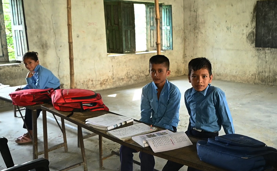 कञ्चनपुरमा यस्तो बिद्यालय जहाँ १६ विद्यार्थी भर्ना, नियमित आउने चार मात्रै, पाँच शिक्षक !