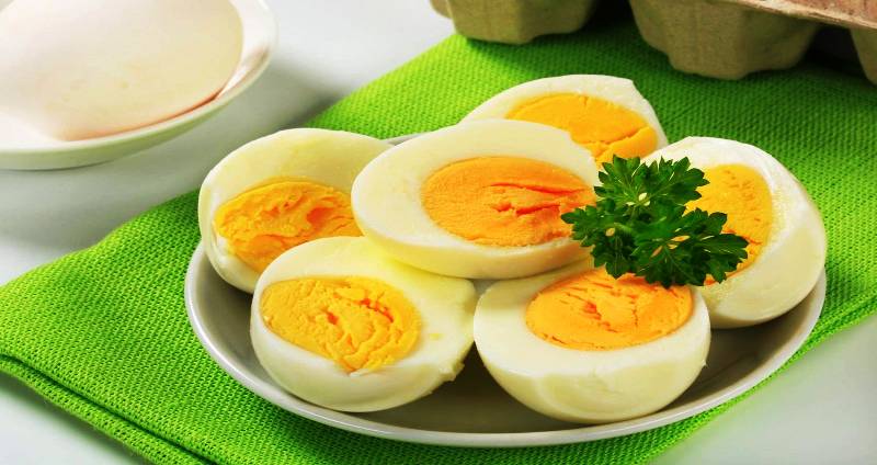 एक दिनमा कति अण्डा खाने? के के पोषक तत्व पाइन्छ?