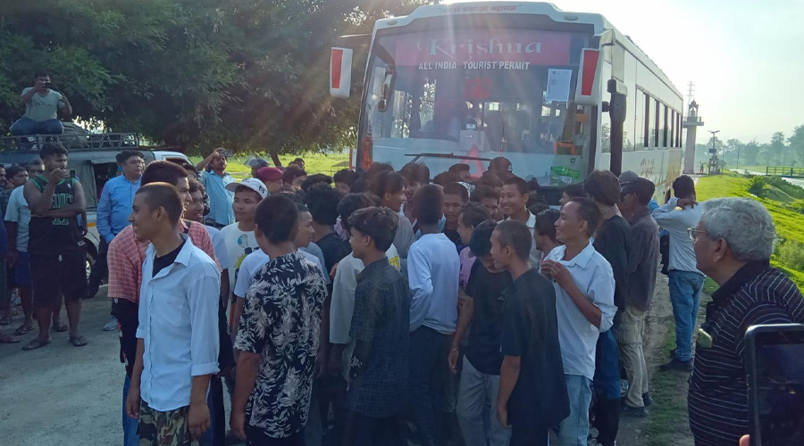 “घर फर्किए ५८ युवा: रोजगारीको आशा, बन्धकको पीडा”