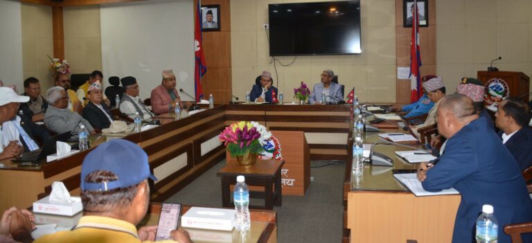 सरकार र यातायात व्यवसायीबीच वार्ता सुरु