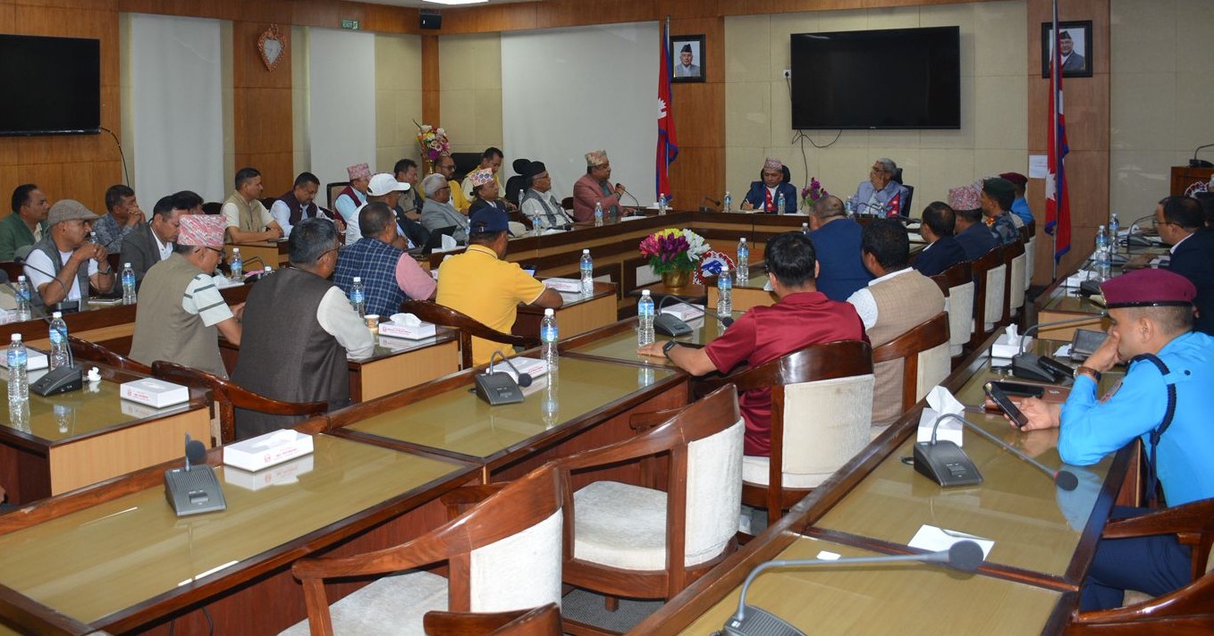 हडताल गर्ने यातायात व्यवसायीलाई कार्वाहीको सट्टा माग सम्बोधन गर्न गृहले बनायो कार्यदल