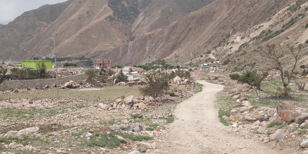 बाजुराको अति दुर्गम गाउँ पाडी पछिल्लो समय सडक सञ्जालसँग जोडिँदै !