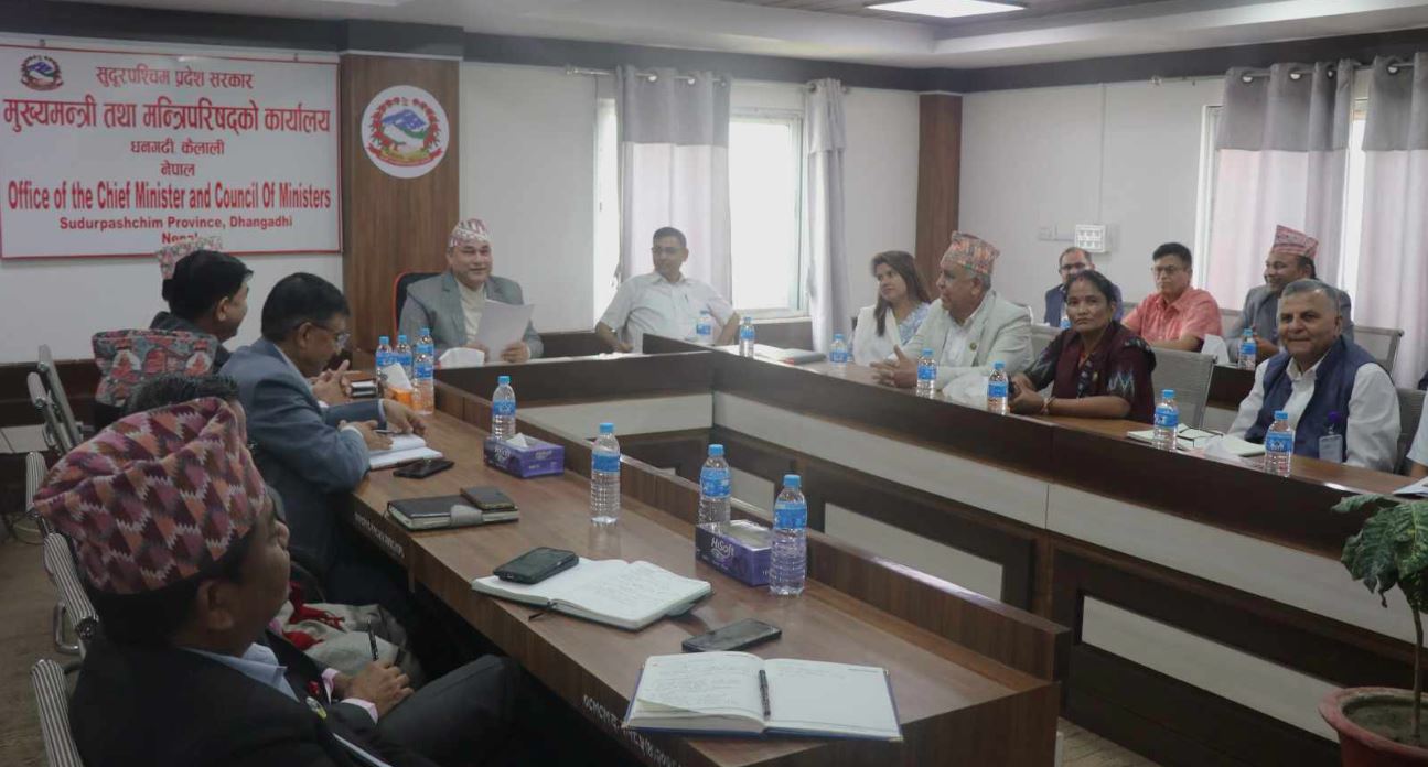 बाजुराको बाम्का बजारमा आगलागी: सुदूरपश्चिम प्रदेश सरकारले ४० लाख सहयोग गर्ने