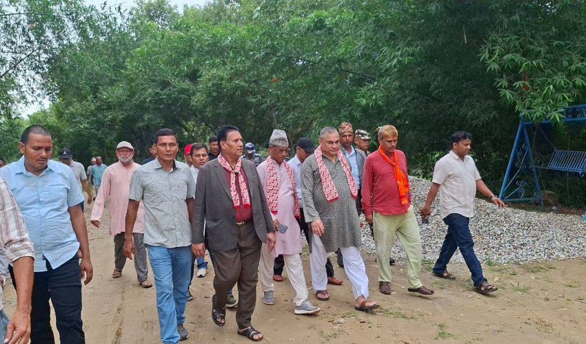 सुदूरपश्चिमका मुख्यमन्त्री शाहसहितको टोलीद्वारा प्यारा तालको अवलोकन