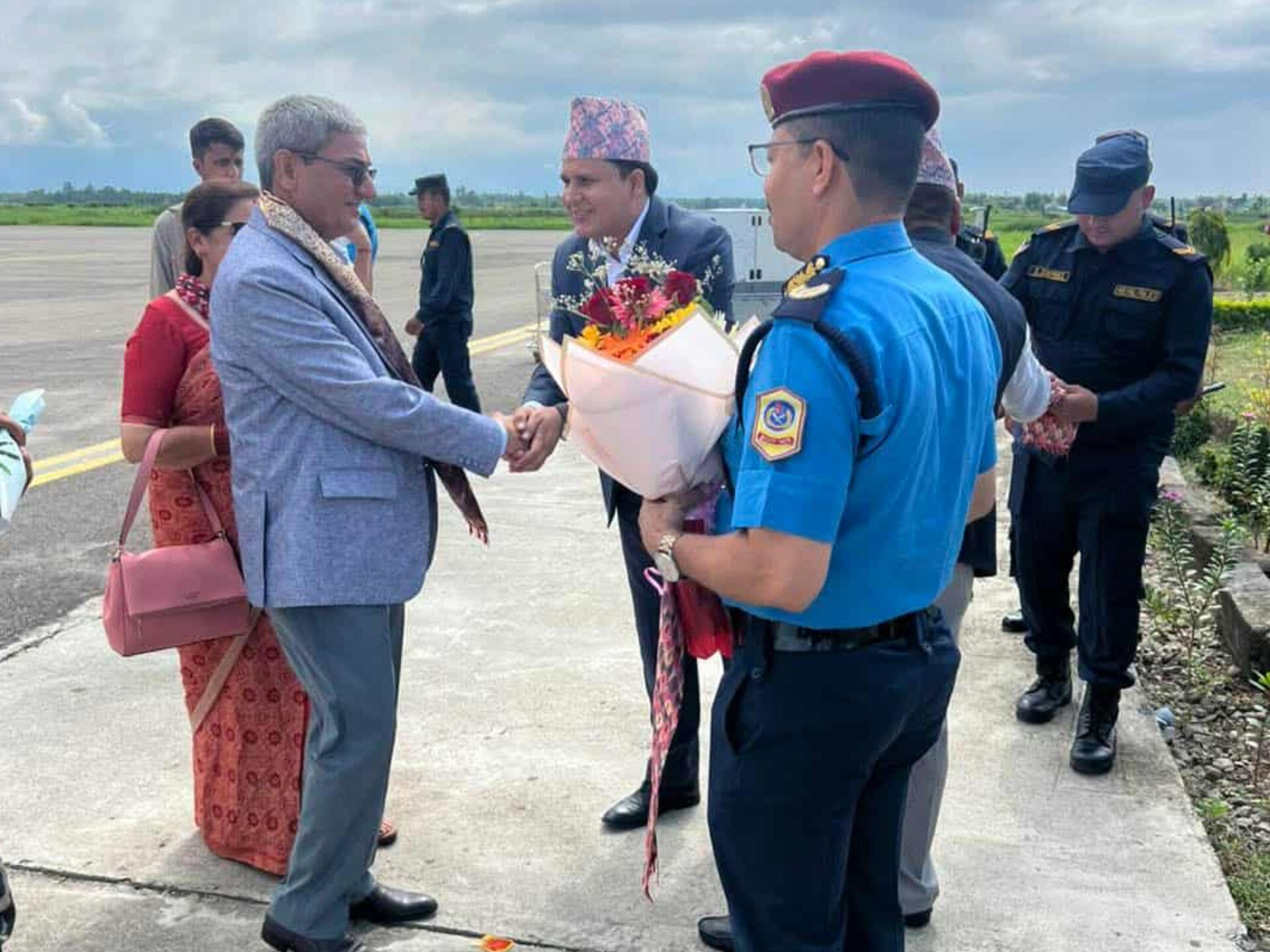 गृहमन्त्री लेखक गृह प्रदेशमा विभिन्न कार्यक्रममा सहभागी हुने !
