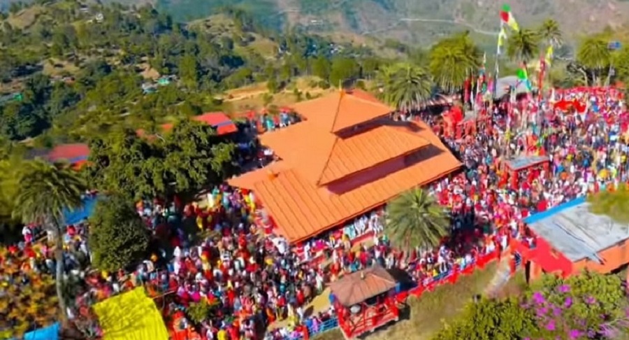 बैतडीको ऐतिहासिक त्रिपुरासुन्दरी भगवती मन्दिरमा बिहीबारदेखि अषाढी जात्रा आरम्भ