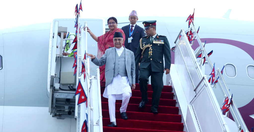 स्पेन भ्रमण सकेर फर्किए प्रधानमन्त्री ओली