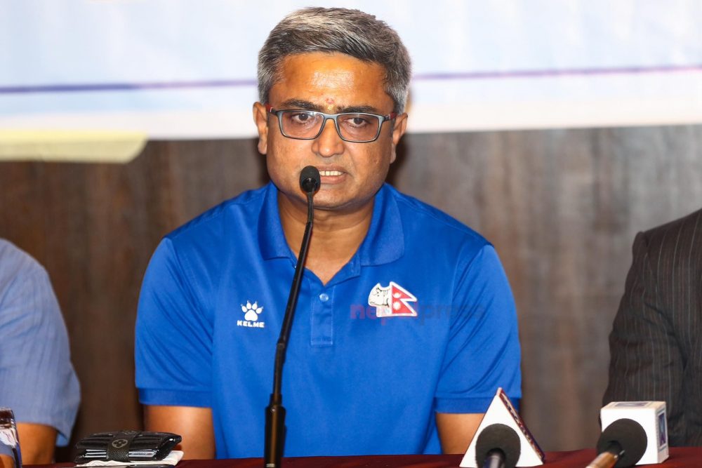 एनपीएल : मोन्टी देसाईलाई प्रमुख प्रशिक्षक घोषणा गर्दै काठमाडौं गोर्खाज