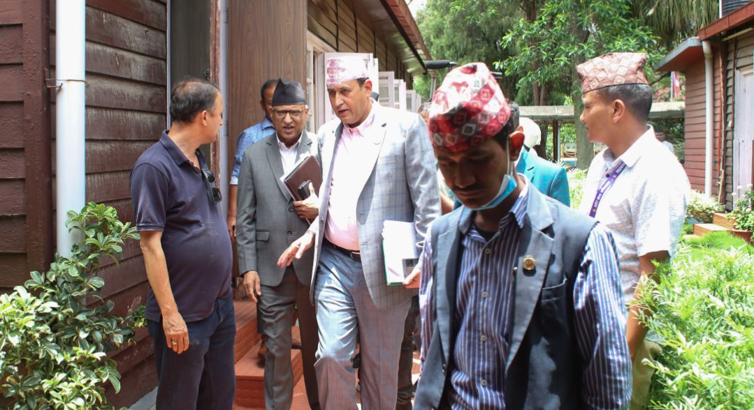 रामहरि खतिवडाले भने : दोषी देखिए कारबाही भोग्न तयार छु !