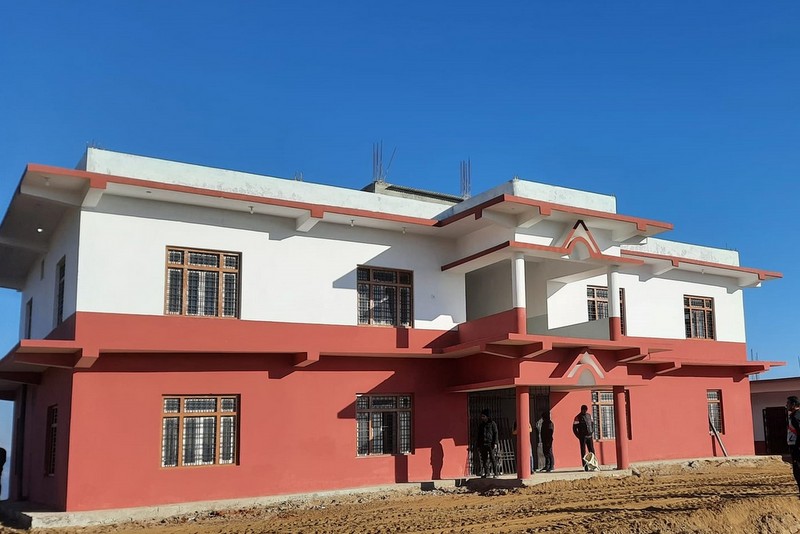 बैतडीको शिवनाथमा उच्च शिक्षा अध्ययन गर्ने विद्यार्थीहरुलाई छात्रवृति प्रदान