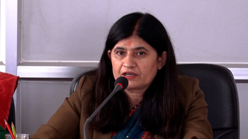 सरकारी कर्मचारीले काम गरेनन्, लोकसेवा रटेर बसे : मन्त्री न्यौपाने