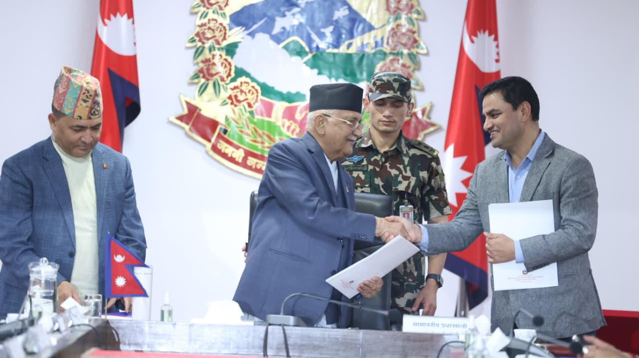 प्रधानमन्त्री र मन्त्रीहरुबीच कार्यसम्पादन सम्झौता