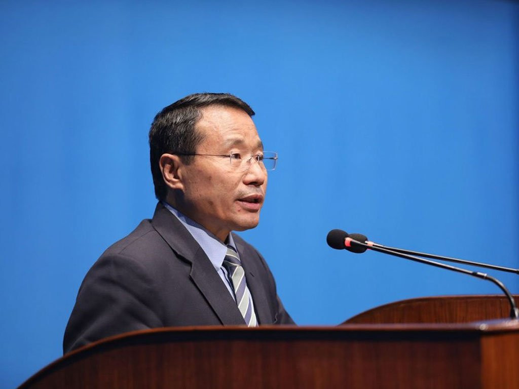 जनताको स्वास्थ्यलाई बिचौलिया र दुई दलको भागवण्डामा बन्धकी बनाइएको भन्दै वर्षमानको आक्रोश