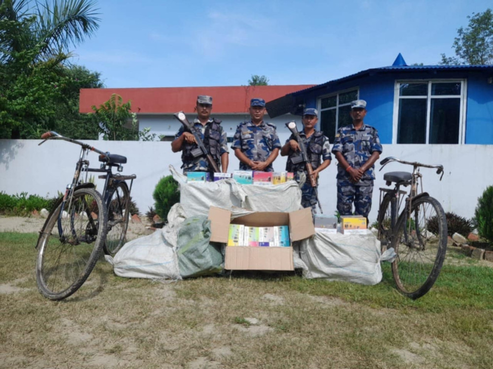 ४८ लाखको चाइनीज इलेक्ट्रिक चुरोट बरामद