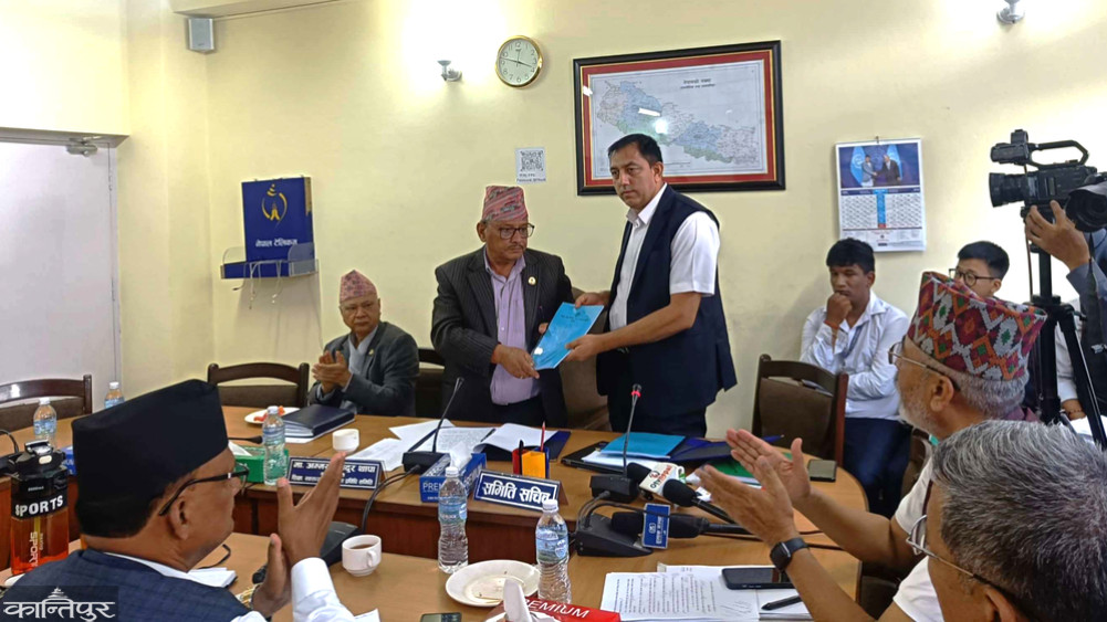 निजी विद्यालयले आवाससहित पूर्ण छात्रवृत्ति दिनुपर्ने