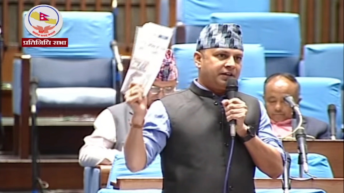 देश खत्रैसँग चलाइरहेको छु भन्नेहरुको तमासा देखिएको छ : मनीष झा