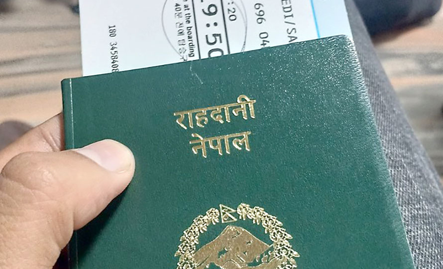 यूएईपछि नेपालीलाई भिसामा कडाइ गर्दै मलेसिया, कतार र साउदी