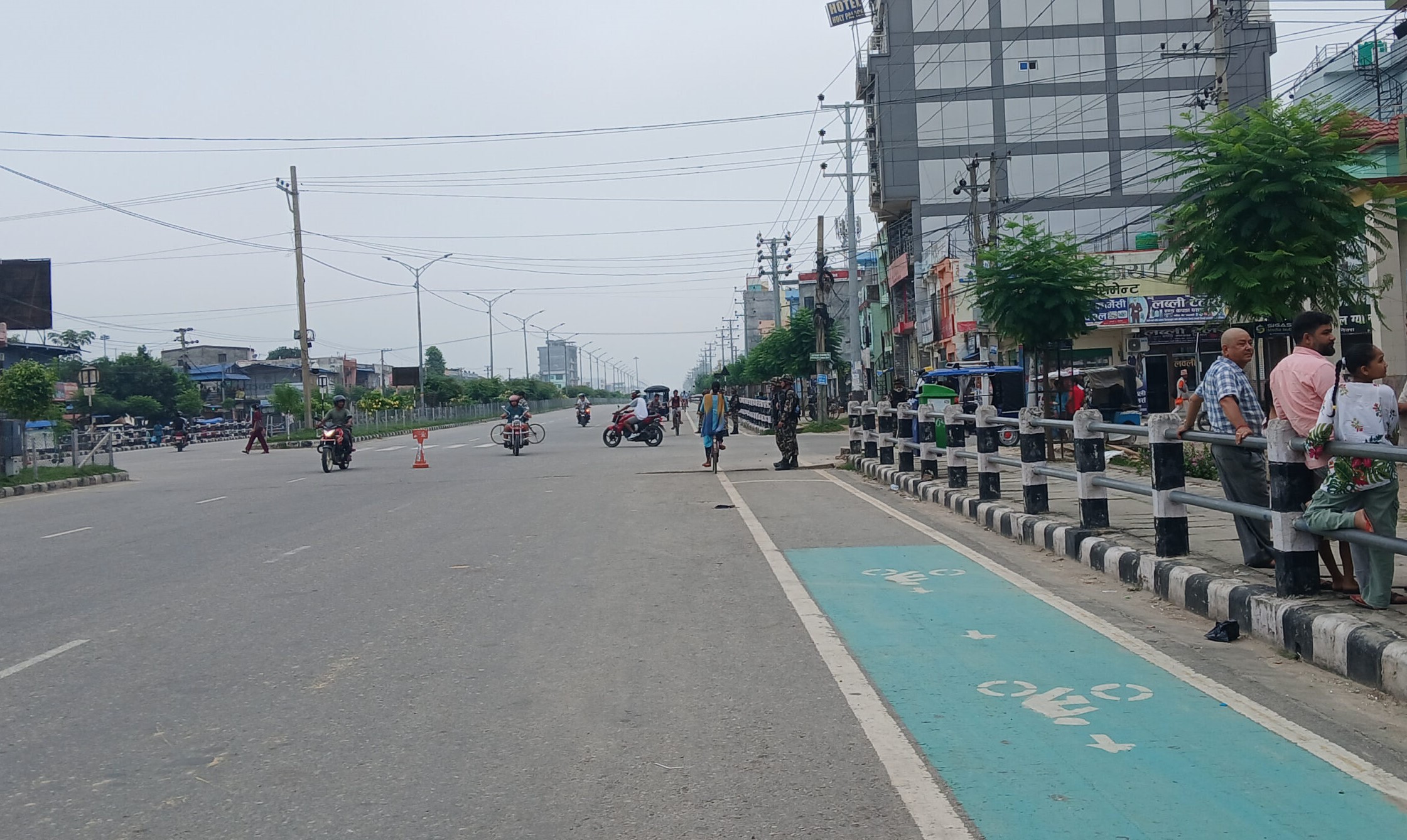 धनगढीमा जनजीवन सामान्य, सेनाले निषेधाज्ञा खुकुलो पार्यो