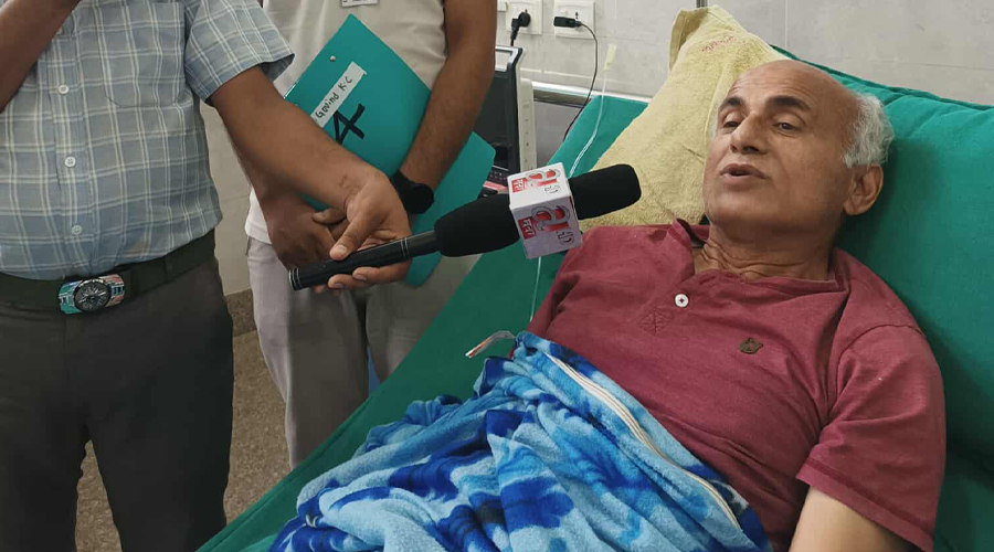 डा. गोविन्द केसीले तोडे अनसन