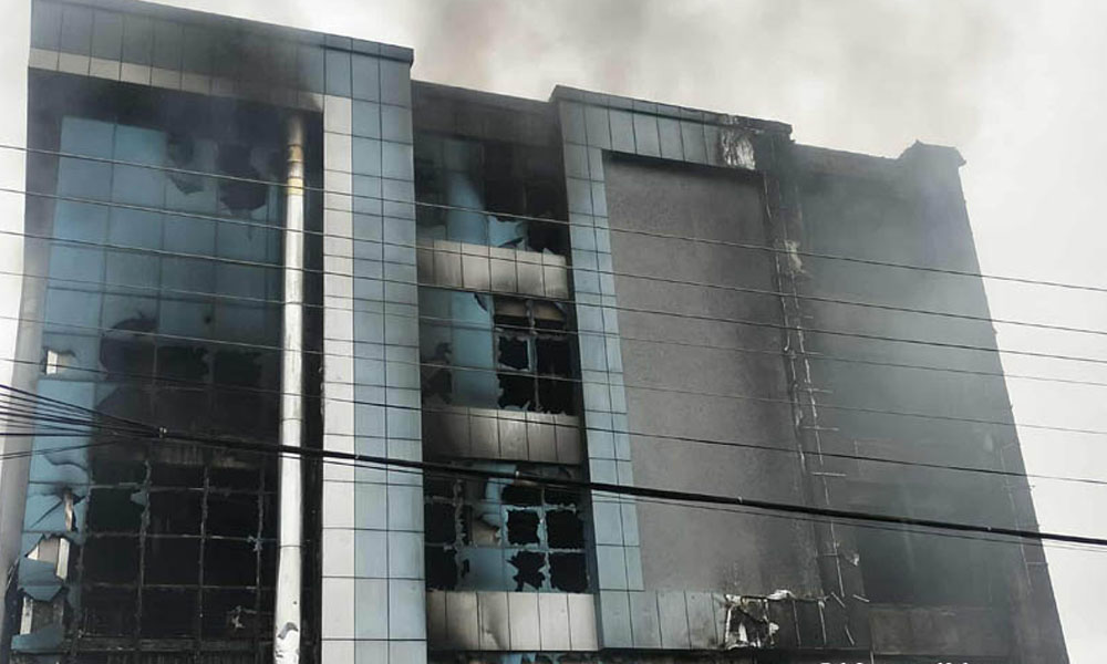 आगजनी र लुटपाट गरिएको धरान भाटभटेनीभित्र ३ जनाको शव भेटियो