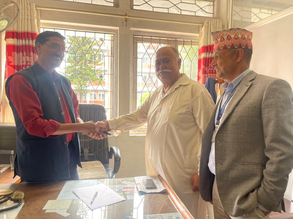 विघटित प्रतिनिधि सभाका १६ जना पदाधिकारीले फिर्ता गरे गाडी