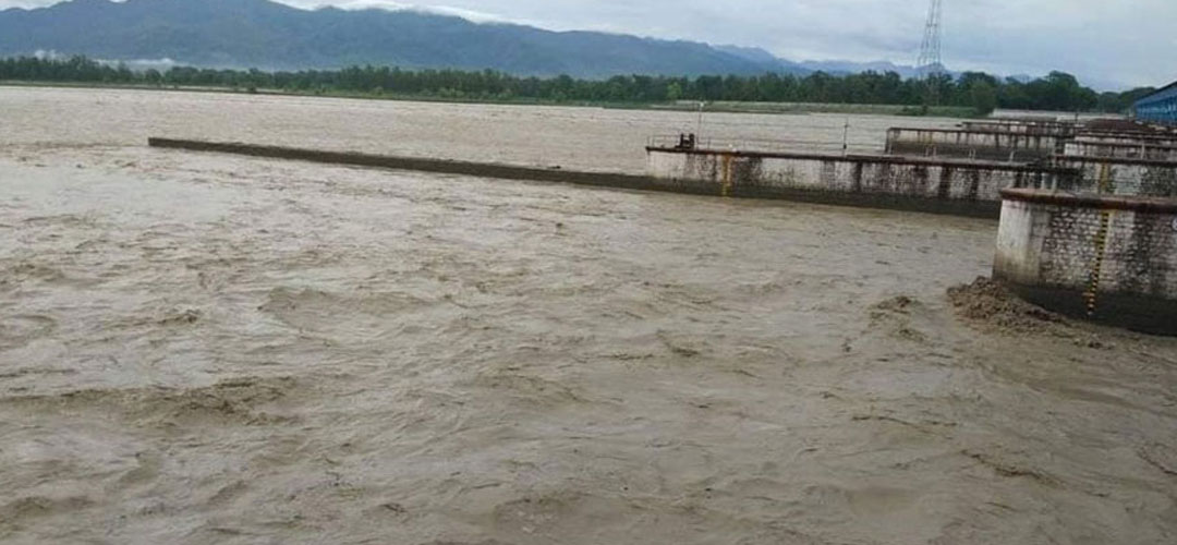 बाढीले कञ्चनपुरमा ४५ घर डुबानमा, महाकालीको जलस्तर बढ्यो