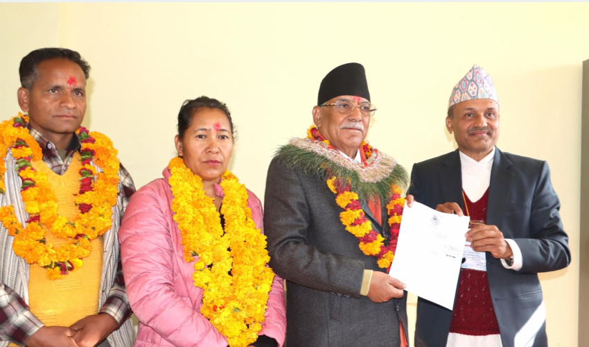 नेकपाका संयोजक दाहालद्वारा उम्मेदवारी दर्ता