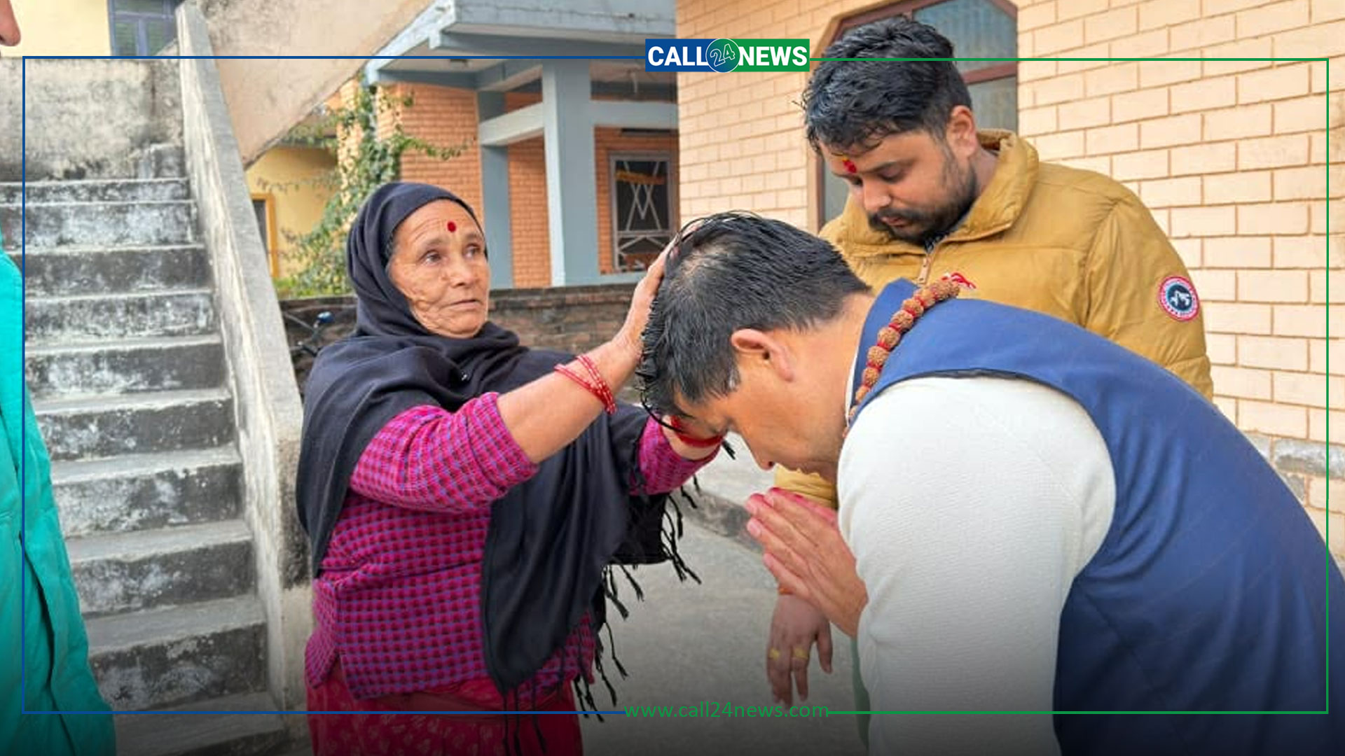 कैलाली-५ः रास्वपा उम्मेदवार चन्दलाई आमाको आर्शिवाद- ‘छोरो गुमाएका छौँ, जितेर देश बनाउनू’