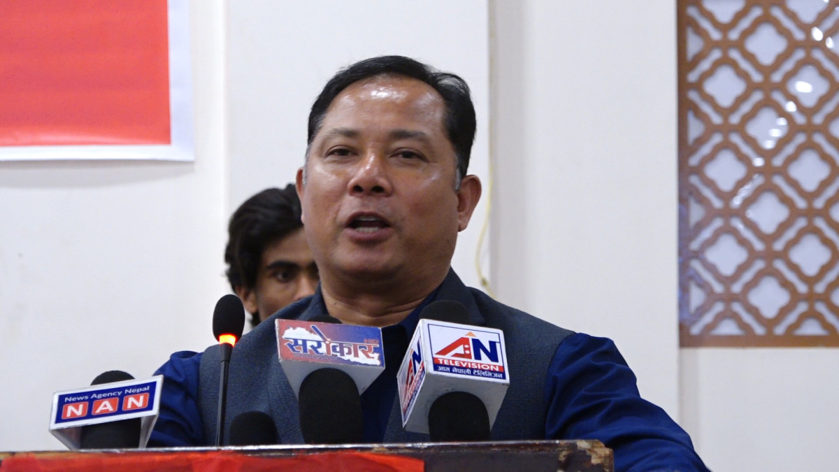 रेशम चौधरीको उम्मेदवारी खारेज विरुद्धको रिट न्यायाधीश ढकालको इजलासमा सुनुवाइ हुँदै