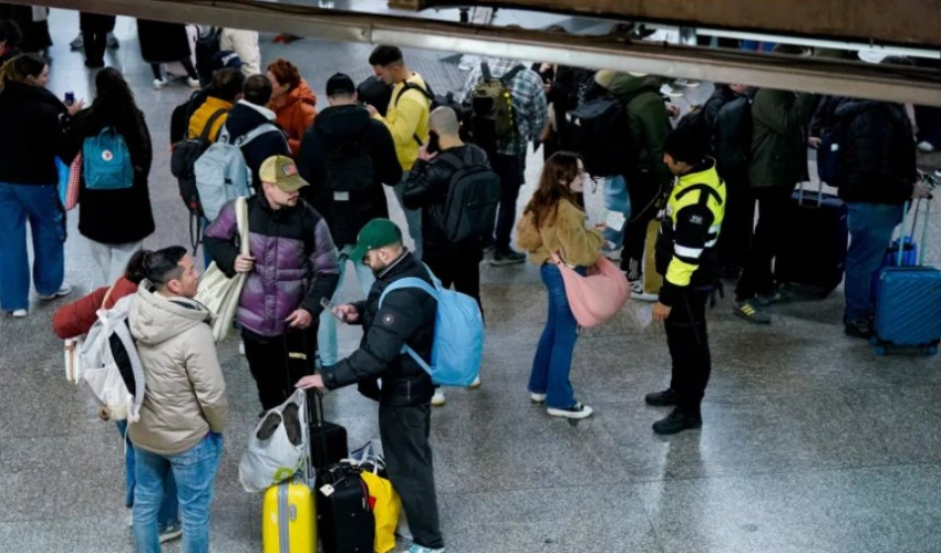 स्पेनमा दुई उच्च गतिको रेल ठोक्किँदा कम्तीमा २१ जनाको मृत्यु